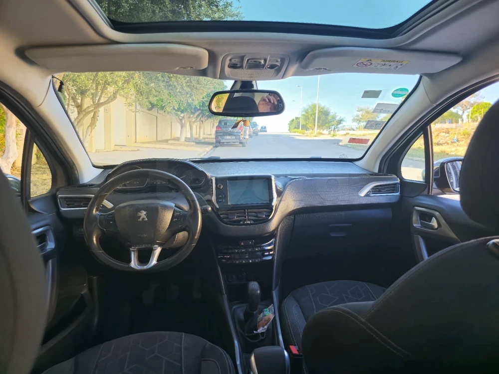 2018  Peugeot  2008