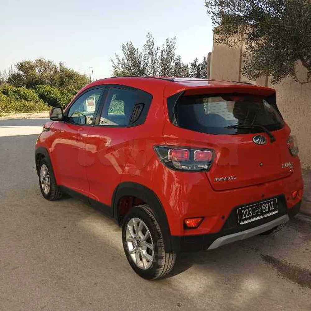 2021  Mahindra  Hover