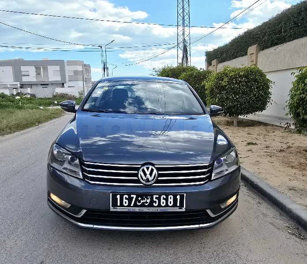 2012  Volkswagen  Passat