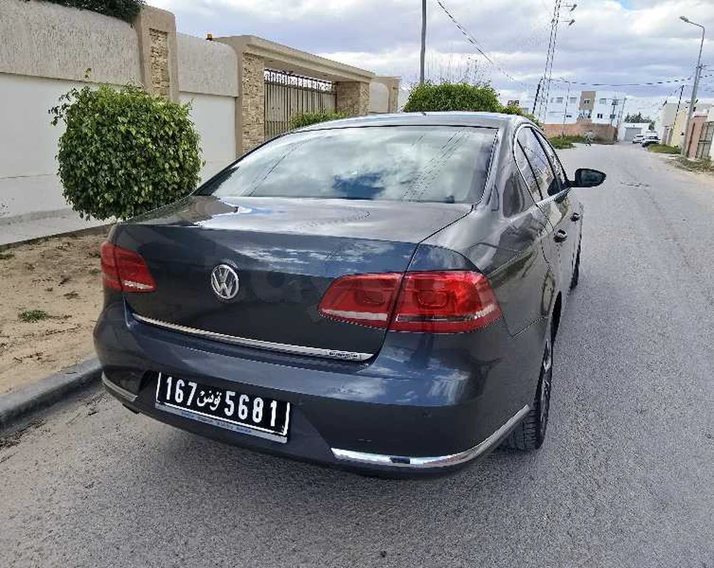 2012  Volkswagen  Passat