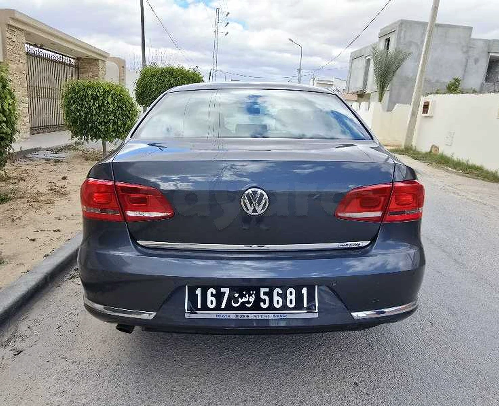 2012  Volkswagen  Passat