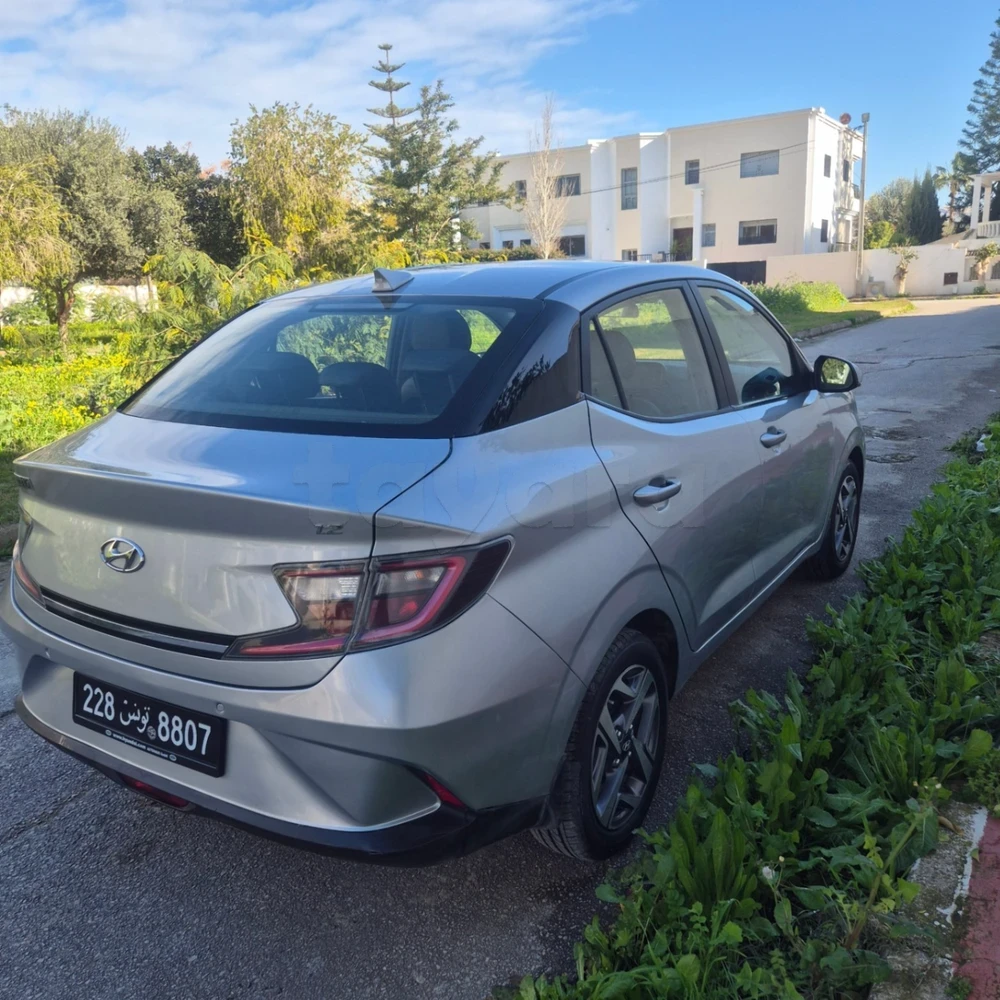 2022  Hyundai  Grand i10