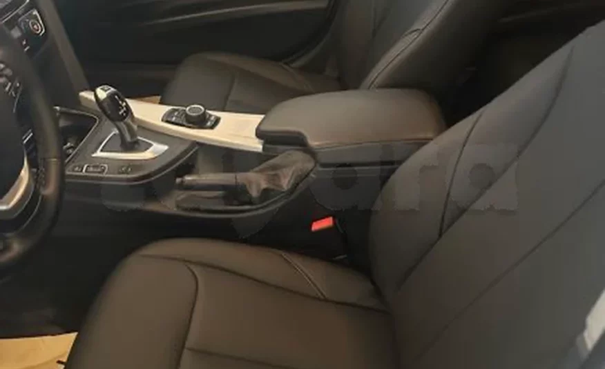 2018  BMW  Serie 3