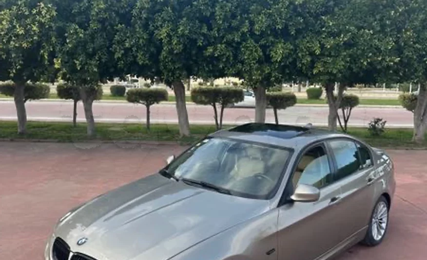 2012  BMW  Serie 3