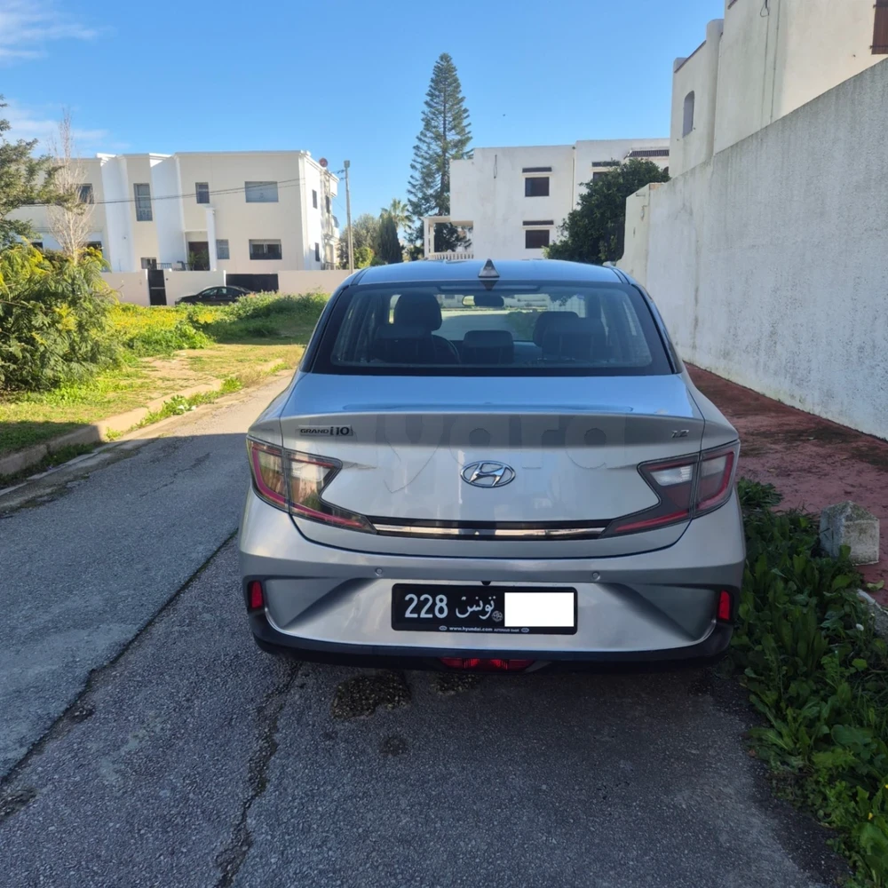 2022  Hyundai  Grand i10