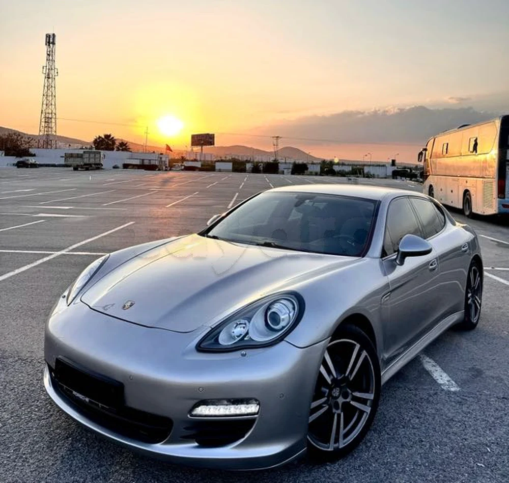 2013  Porsche  Panamera