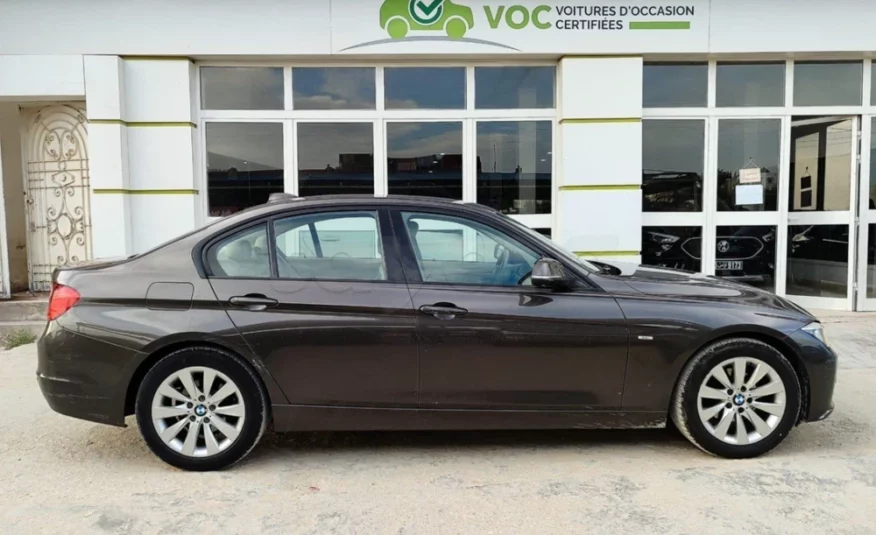 2012  BMW  Serie 3