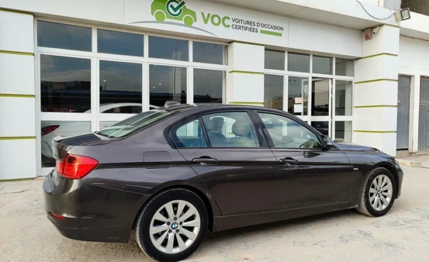 2012  BMW  Serie 3