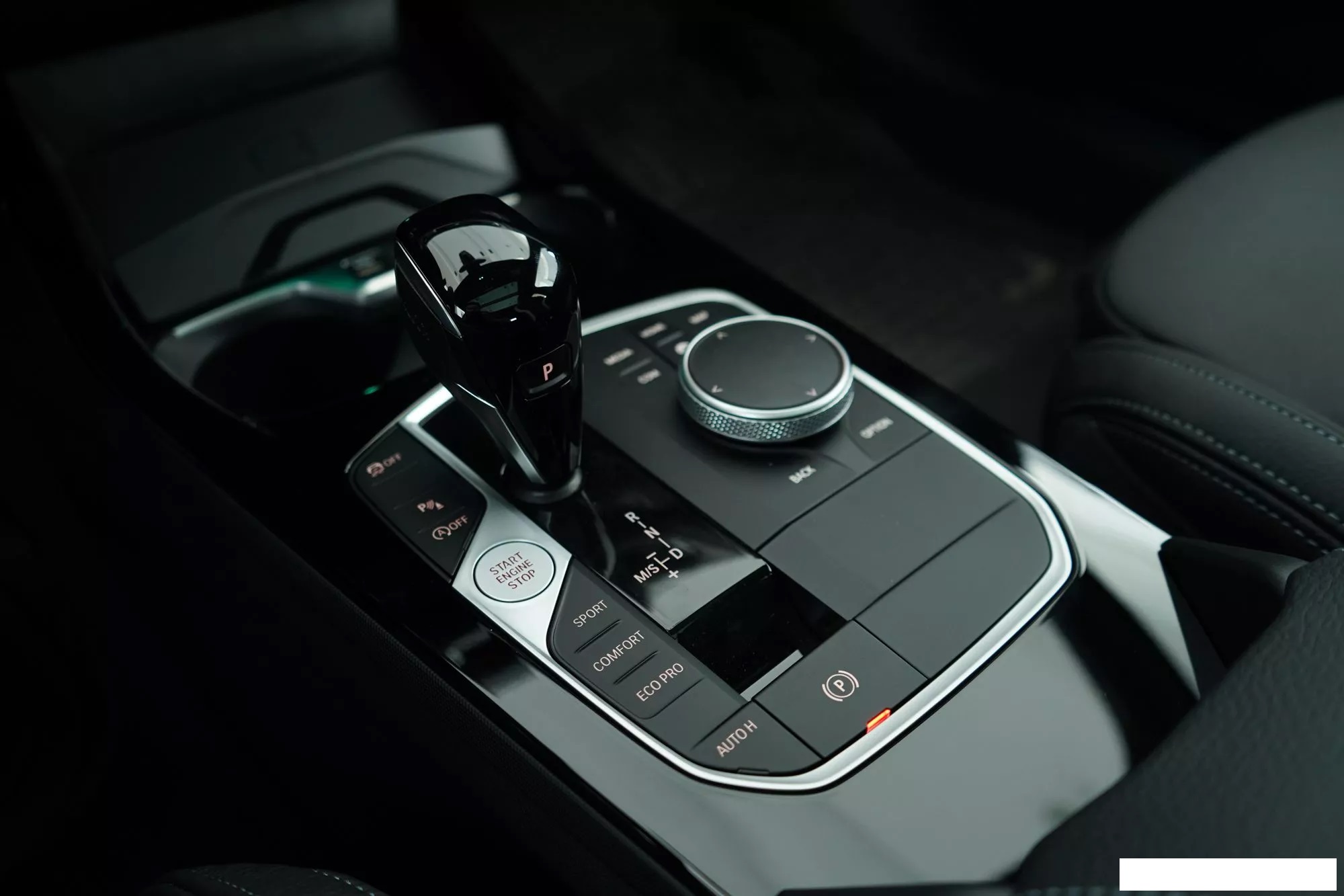 2025 BMW Série 1 118i Edition Color Vision