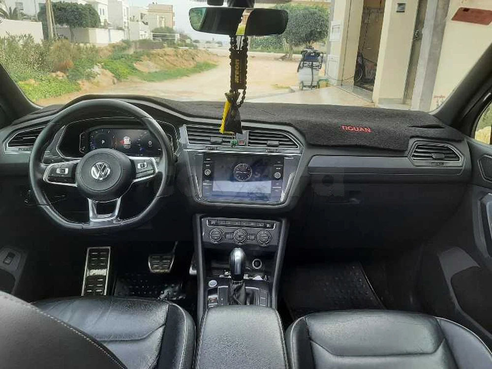 2020  Volkswagen  Tiguan