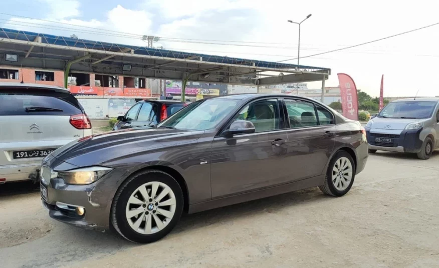 2012  BMW  Serie 3