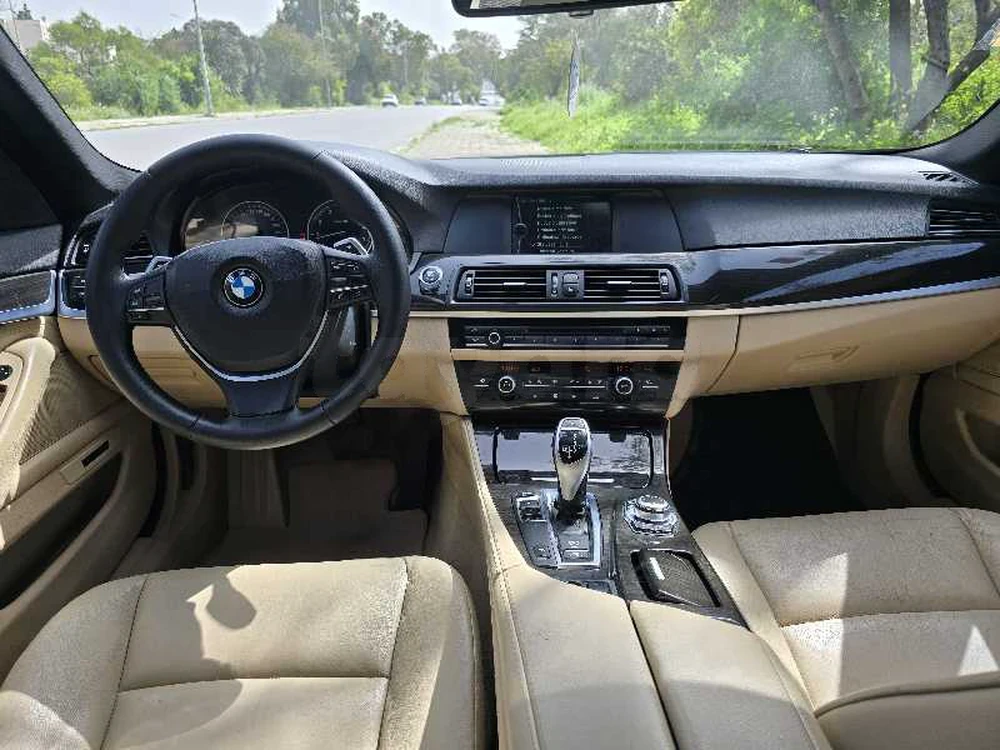 2013  BMW  Serie 5
