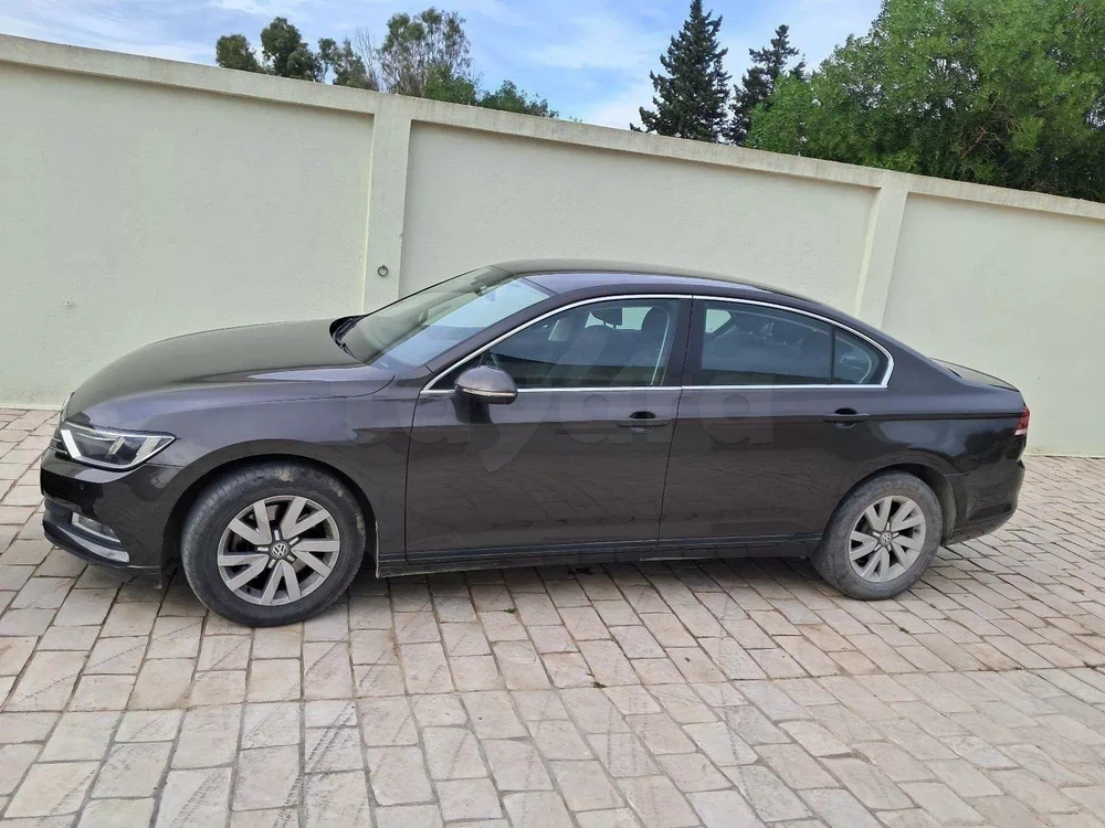 2016  Volkswagen  Passat