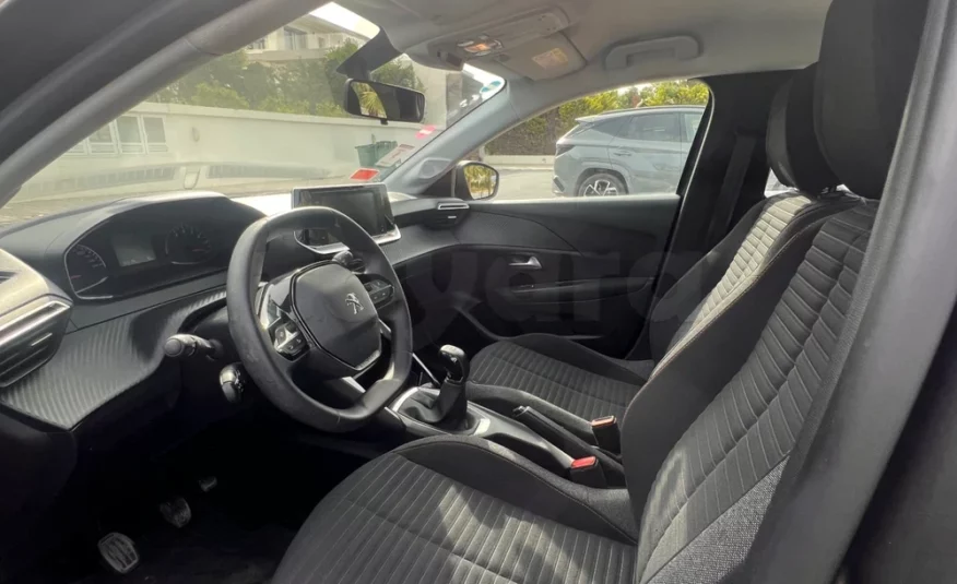 2022  Peugeot  208