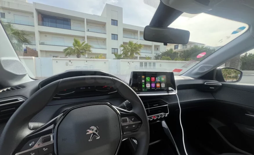 2022  Peugeot  208