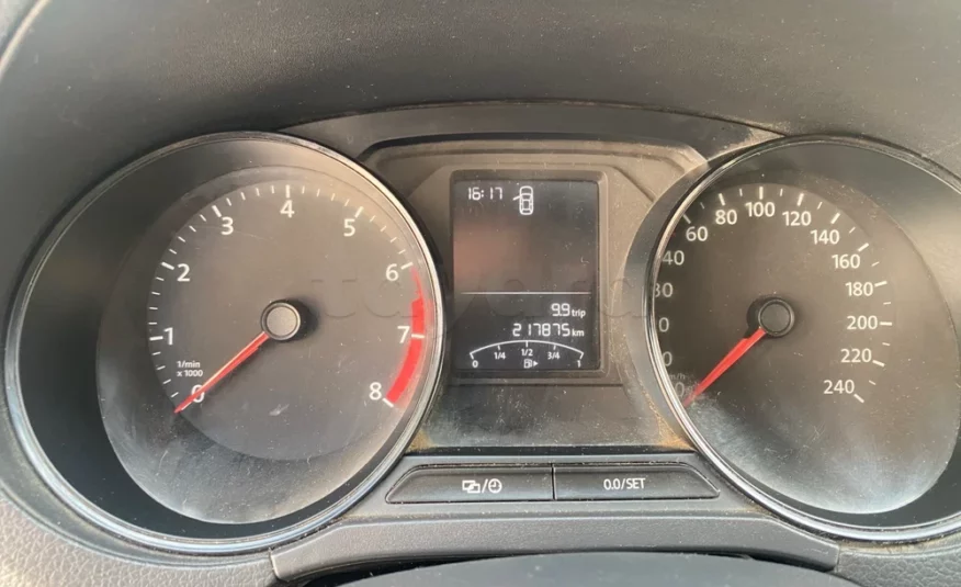2016  Volkswagen  Polo