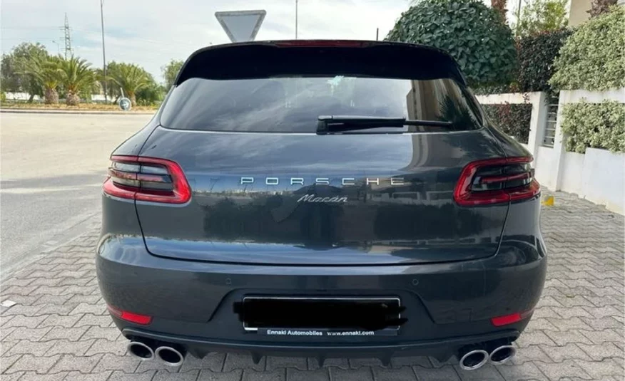 2018  Porsche  Cayenne