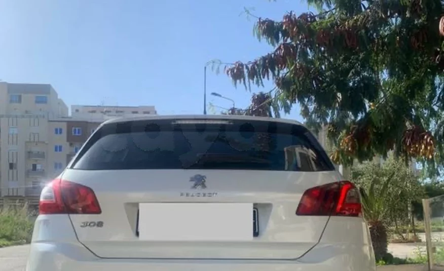 2021  Peugeot  308