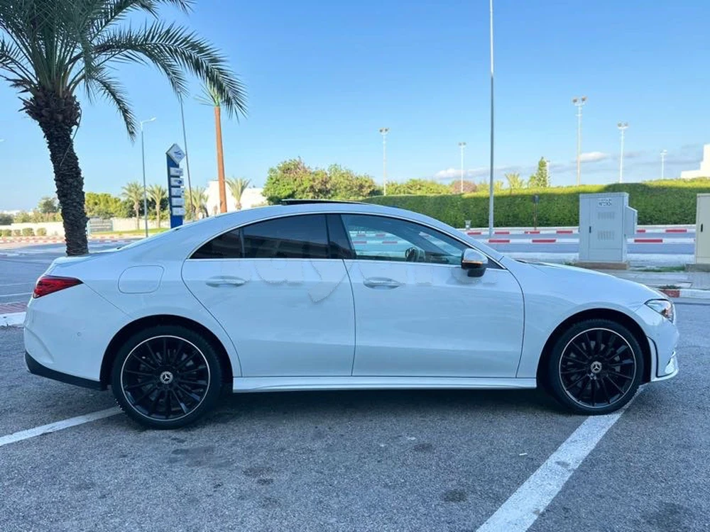 082021  Mercedes-Benz  Classe CLA