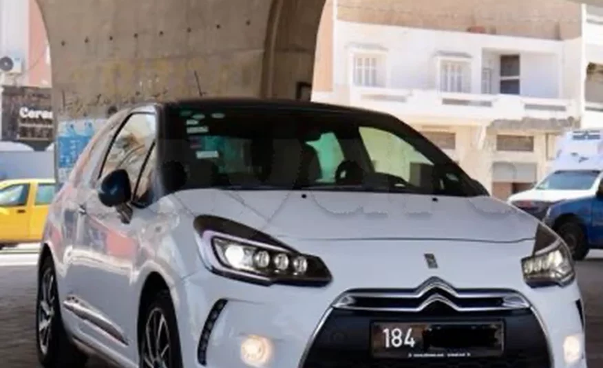 2015  Citroen  DS3