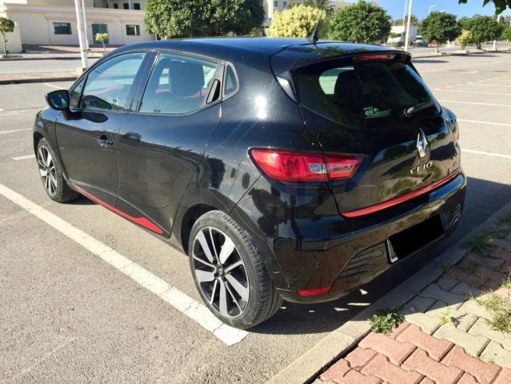 2016  Renault  Clio