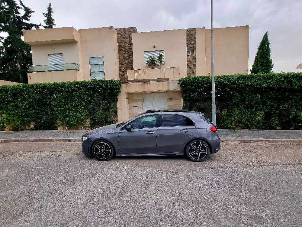 2020  Mercedes-Benz  Classe A