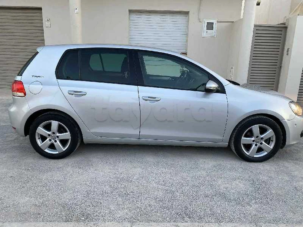 2011 Volkswagen Golf 8