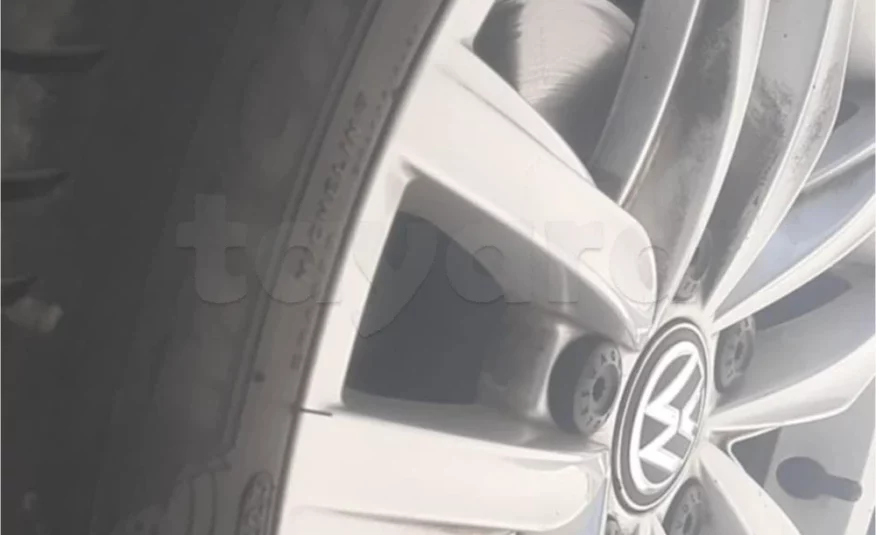 2019  Volkswagen  Golf 8