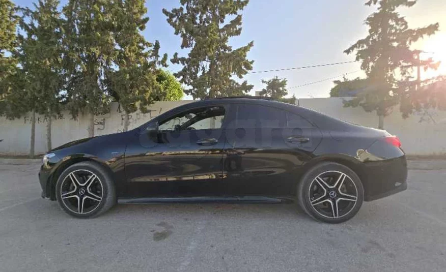 2020  Mercedes-Benz  Classe CLA