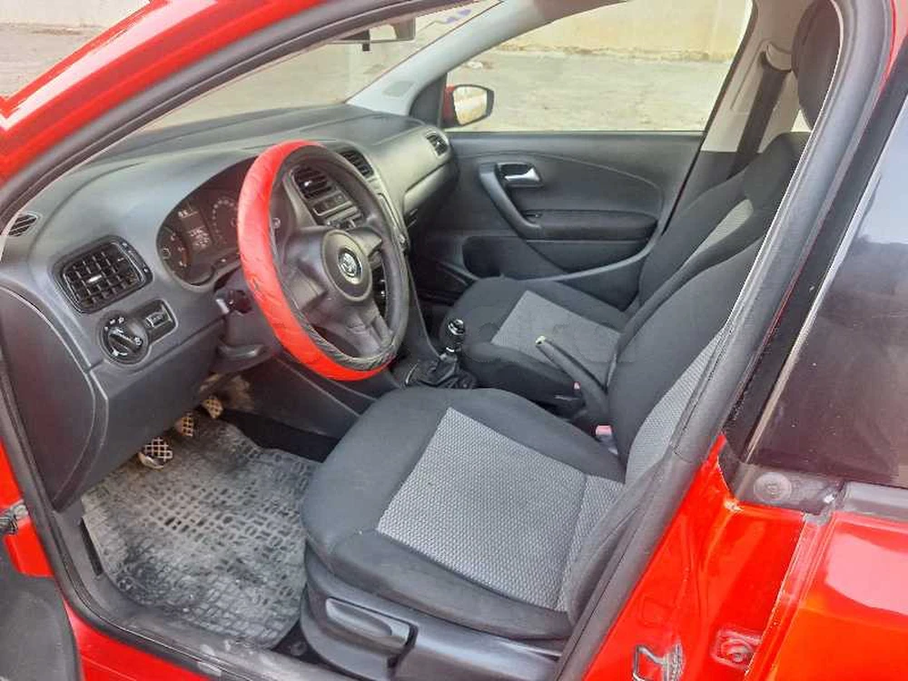 2013  Volkswagen  Polo