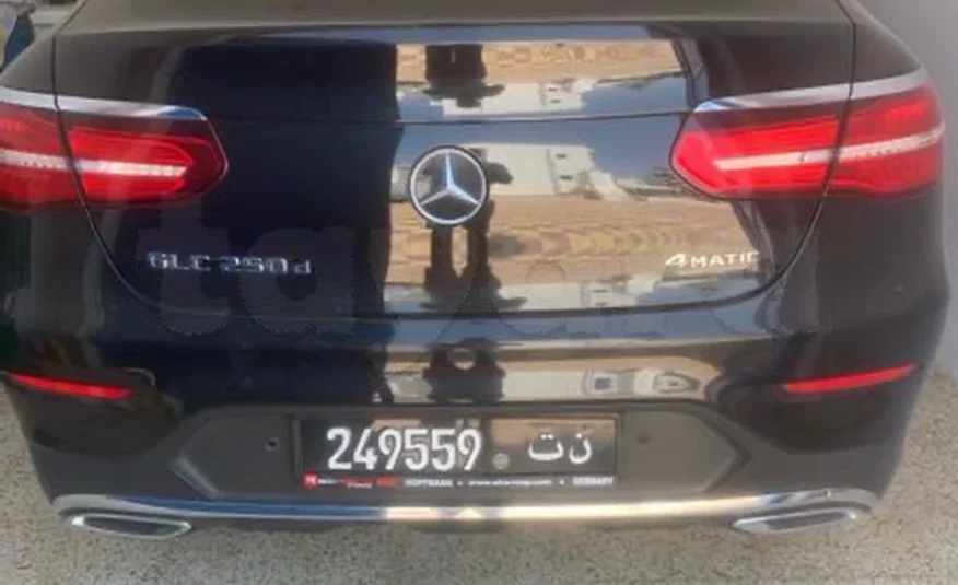 2019  Mercedes-Benz  Classe GLC