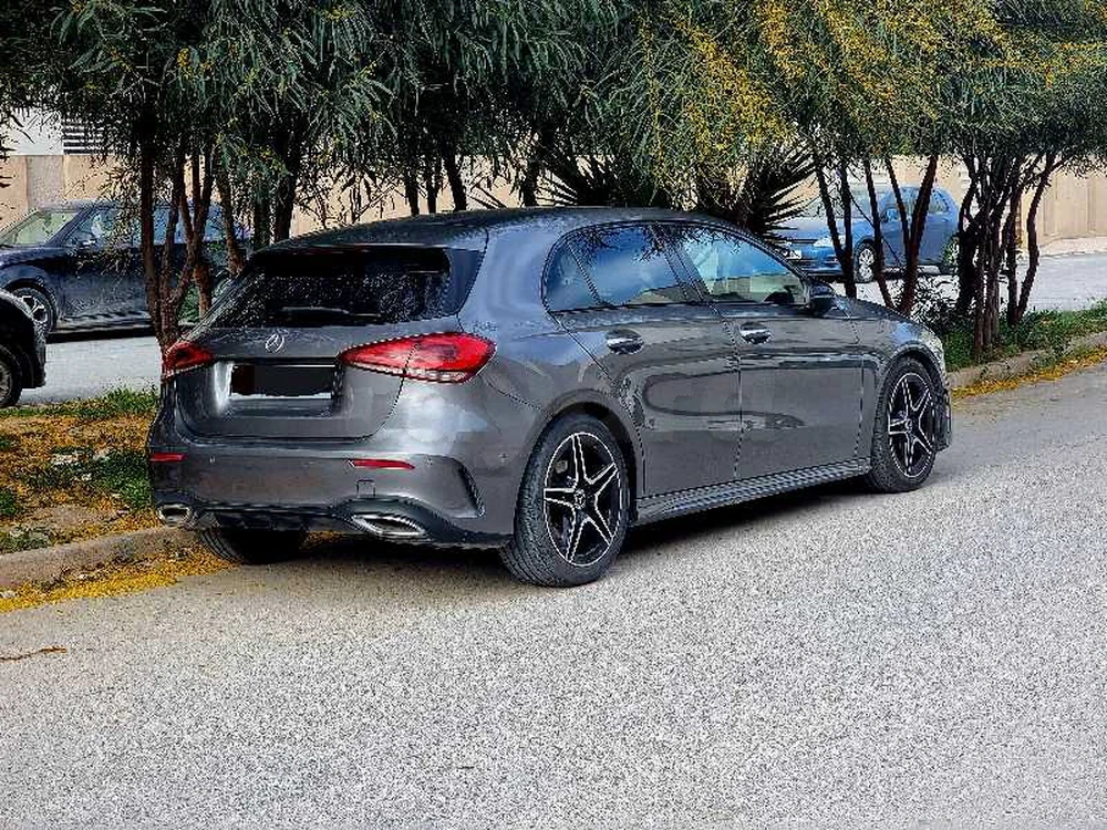 2020  Mercedes-Benz  Classe A