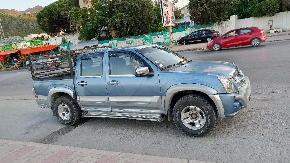 2007  Isuzu  D-MAX