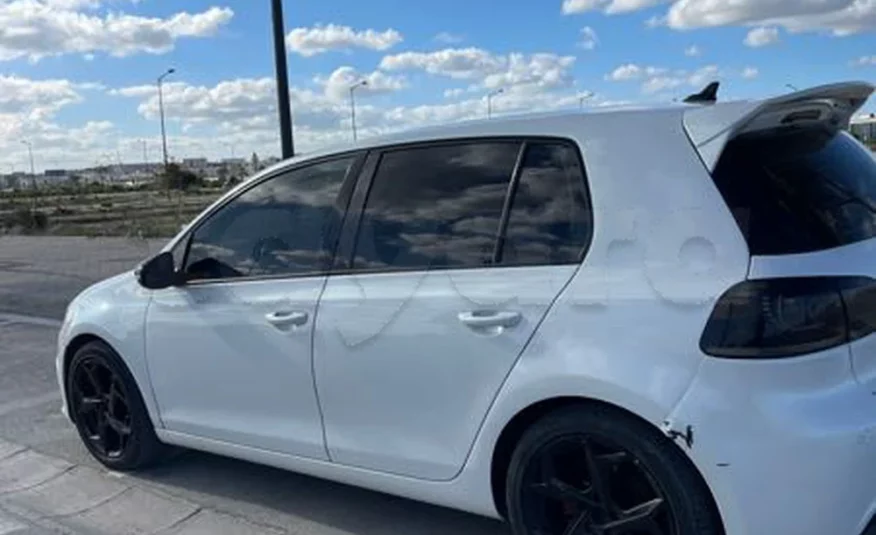 2010  Volkswagen  Golf 6