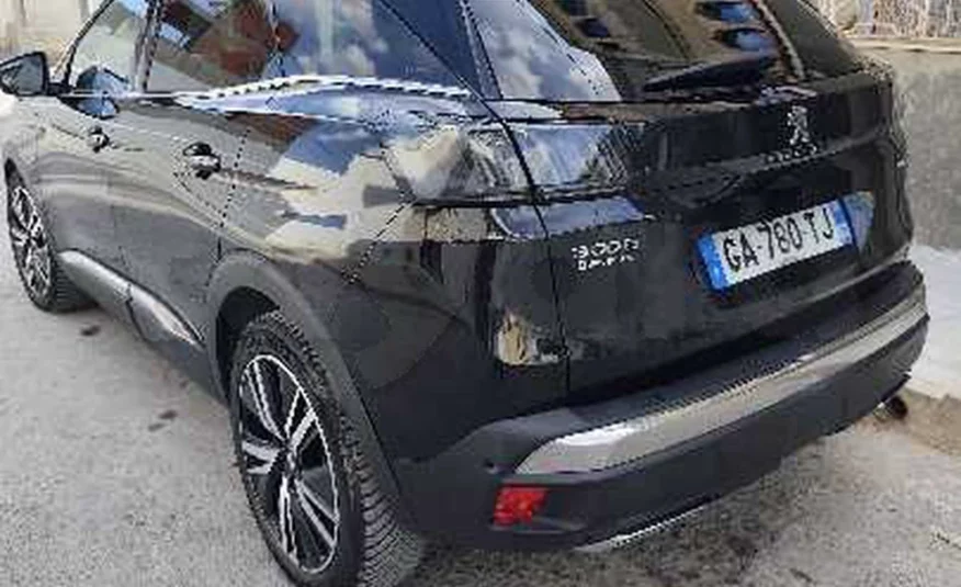 2022  Peugeot  3008