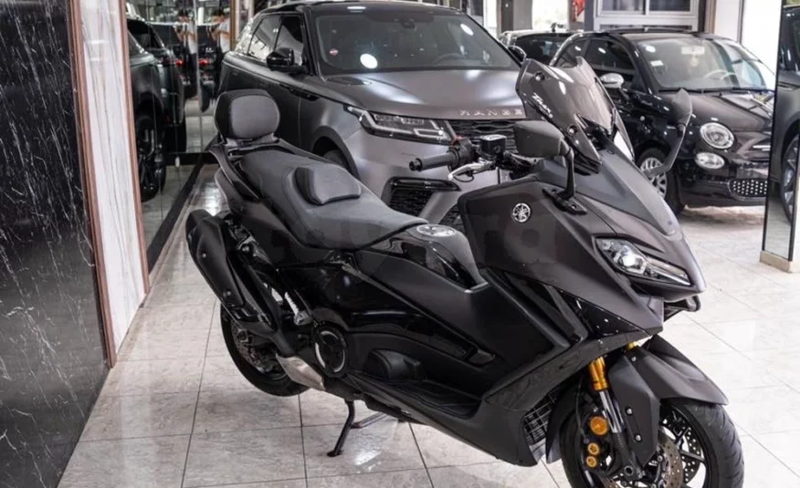 2023 Yamaha T-MAX 562 TECH MAX
